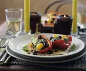 Paprikaschote mit Gemüsefüllung