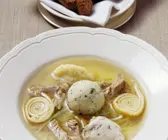 Hochzeitssuppe auf Allgäuer Art