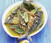 Makrele mit würziger Marinade