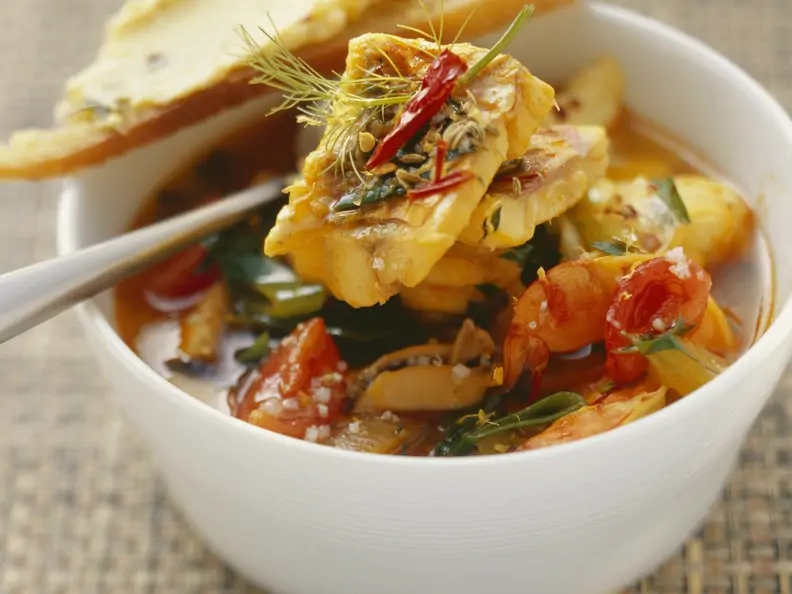 Französische Fischsuppe mit Rouille