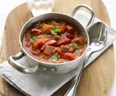 Rote-Bete-Suppe mit Fleisch (Borschtsch)