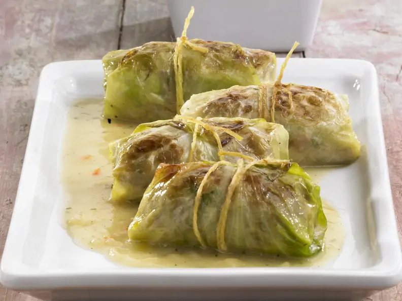 Kohlroulade mit Hackfleischfüllung