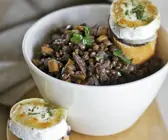 Linsengemüse mit gebackenem Ziegenkäse