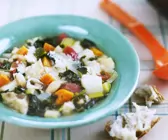 Italienische Gemüsesuppe mit Weißbrot (Ribollita)