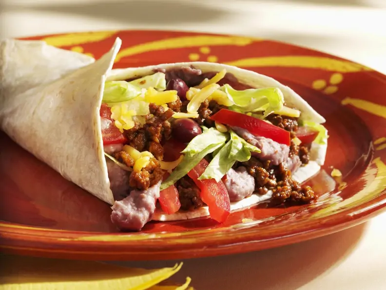 Mexikanische Pfannkuchen mit Hackfleisch und roten Bohnen