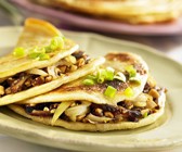 Pfannkuchen mit Dattel-Zwiebel-Füllung
