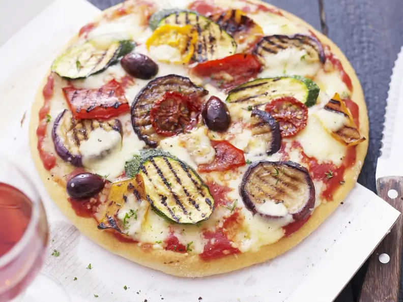 Pizza mit Grillgemüse