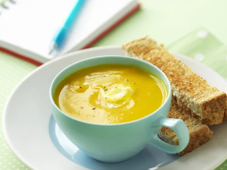 Schnelle Kürbiscremesuppe mit Hokkaido