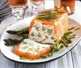 Lachs-Spargel-Terrine mit Frischkäse