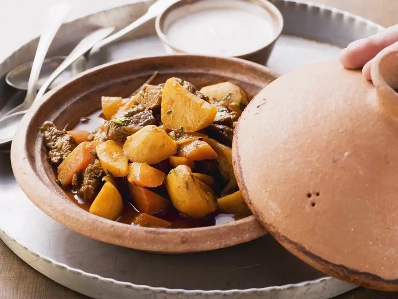 Lamm und Topinambur aus der Tajine