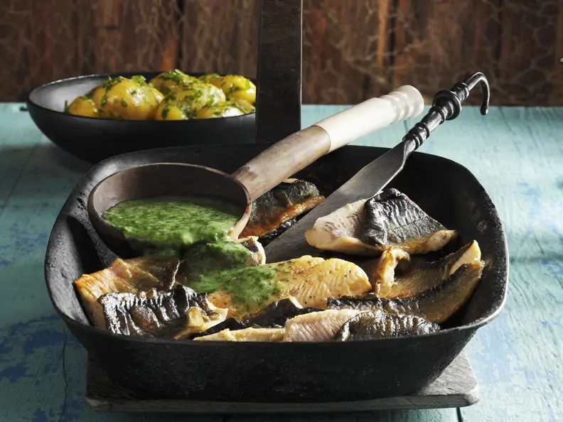 Saibling mit Sauerampfer-Soße