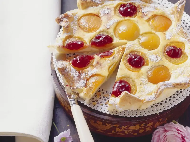 Aprikosen-Blätterteig-Kuchen
