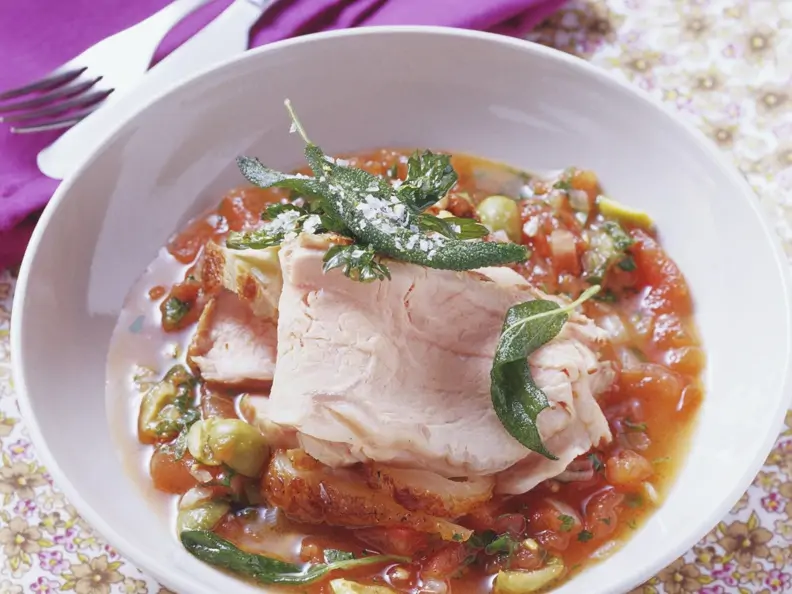 Kalbsbraten mit Tomaten-Oliven-Soße