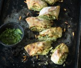 Pizzateilchen mit Zucchini-Ricotta