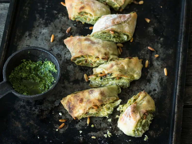 Pizzateilchen mit Zucchini-Ricotta