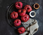 Rote-Bete-Bagels