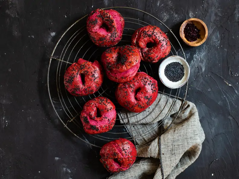 Rote-Bete-Bagels