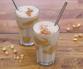 Erdnuss-Bananen-Shake mit Quark