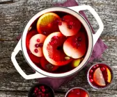 Alkoholfreier Punsch mit Kirschsaft