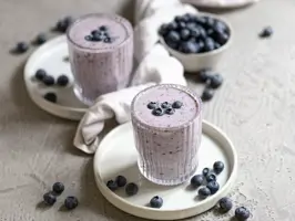 Heidelbeer-Cashew-Shake