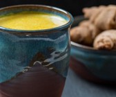 Goldene Milch