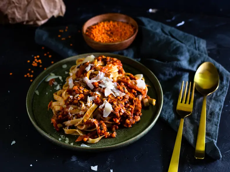 Linsenbolognese mit Tagliatelle