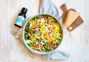 Caesar Salad mit Omega-Orangen-Dressing