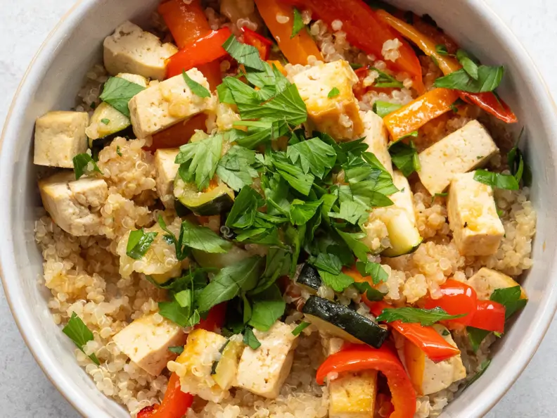 Veggie-Quinoa-Bowl