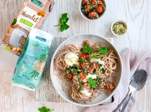 Vegane Pasta mit Blumenkohl-Cashewsauce