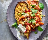 Gebackene Aubergine an Linsensalat und Minzedip