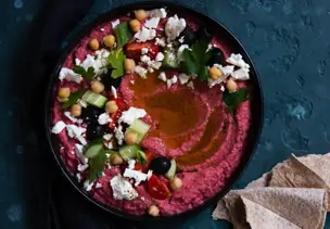 Loaded Rote-Bete-Hummus