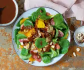 Feldsalat mit Topinambur und Schoko-Orangen-Dressing