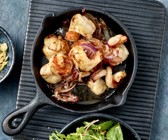 Karamellisierte Garnelen mit Ahornsirup und Wasabinüssen