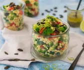Graupensalat mit Brokkoli und Tomate