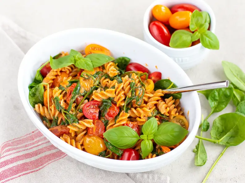 Vegetarischer Nudelsalat