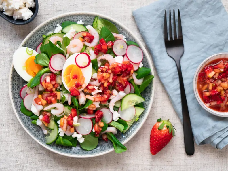 Salat, Ei, Garnelen, Erdbeer, Dressing