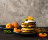 Ricotta-Pancakes mit Aprikosen