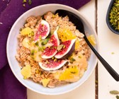 Orientalisches Porridge mit Orangen und Feigen