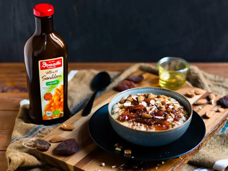 Overnight-Dinkel-Porridge mit Flohsamenschalen