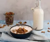 Granola mit Maulbeeren