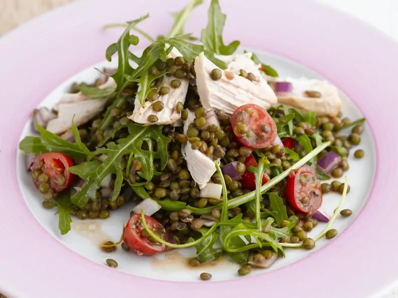 Linsen-Hähnchen-Salat mit Rucola