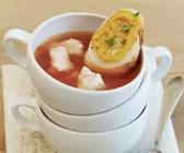 Französische Fischsuppe (Bouillabaisse) mit Rouille