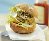 Hähnchenburger mit Sprossen