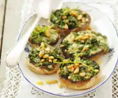 Champignons gefüllt mit Rucola und Gorgonzola