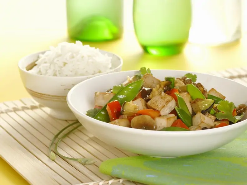 Gemüse und Tofu aus dem Wok