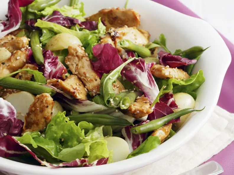 Radicchio-Salat mit Hähnchen