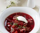 Russische Rote Bete-Suppe