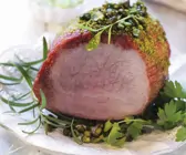Braten vom Schinken mit Pistazien