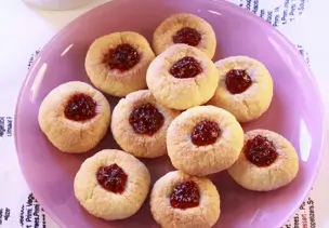 Marmeladen-Kokos-Plätzchen