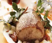 Braten vom Rind mit Früchten
